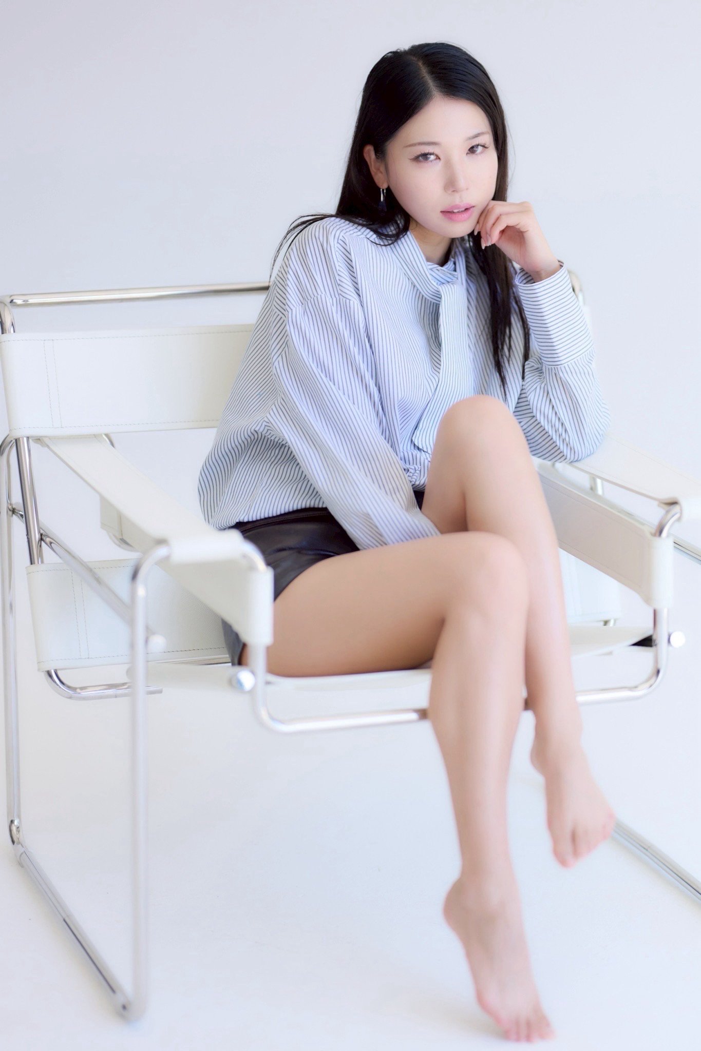 AILY9